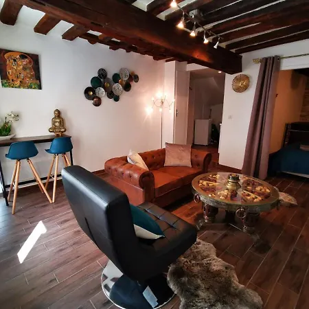 Appartement Et Jacuzzi Privatif, Coeur De Chartres. Exterior foto
